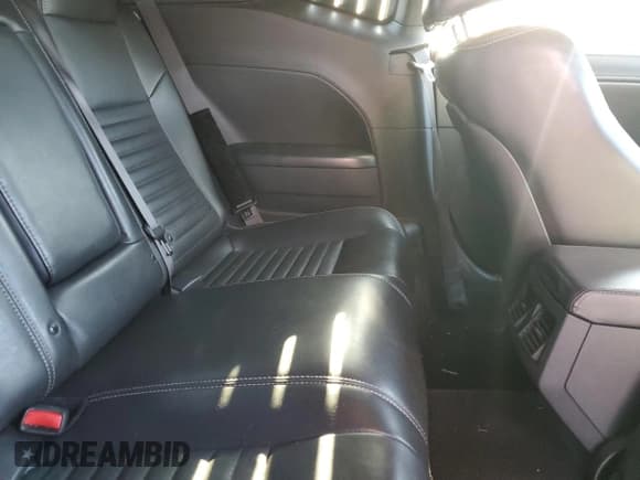 ✅ 2012 Dodge Challenger R/T • VIN: 2C3CDYBT0CH294706 • Lot: 81758704. Wystawiony na Copart z przebiegiem 186 289 mil. Bezpłatny archiwum sprzedaży aukcyjnych z USA i szczegółowy raport historii pojazdu na DreamBid. Zdjęcie 10.