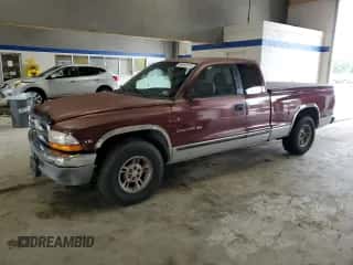 2000 Dodge Dakota with VIN 1B7GL22X9YS639960, listed as a Copart auction lot 68003514 with 136,725 mi miles and Salvage title. Bid and sale history available at DreamBid. Image 1.