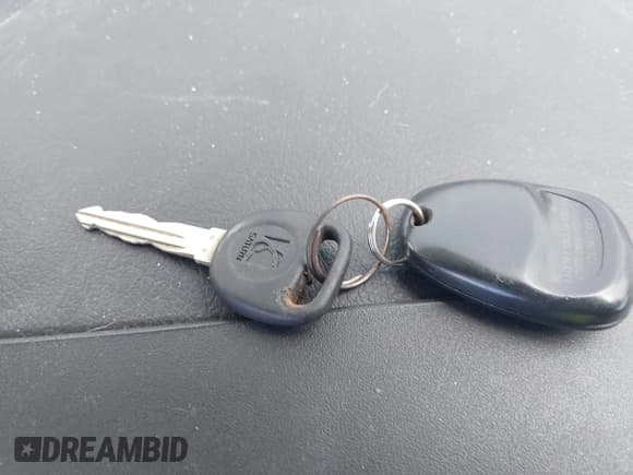 ✅ 2006 Saturn VUE • VIN: 5GZCZ33D66S871113 • Lot: 42264608. Wystawiony na IAAI z przebiegiem 147 000 mil. Bezpłatny archiwum sprzedaży aukcyjnych z USA i szczegółowy raport historii pojazdu na DreamBid. Zdjęcie 11.