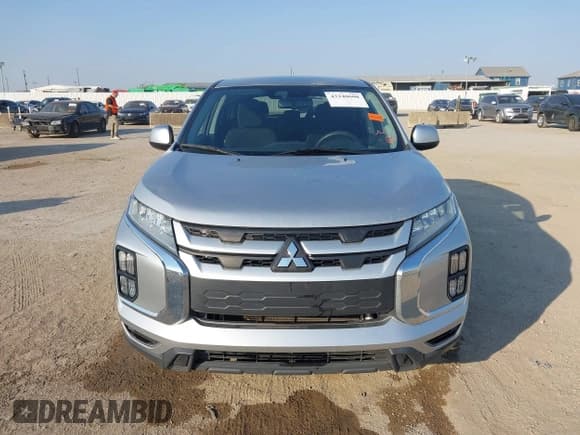 ✅ 2021 Mitsubishi Outlander ES • VIN: JA4APUAU2MU035382 • Lot: 43240608. Wystawiony na IAAI z przebiegiem 79 908 mil. Bezpłatny archiwum sprzedaży aukcyjnych z USA i szczegółowy raport historii pojazdu na DreamBid. Zdjęcie 12.