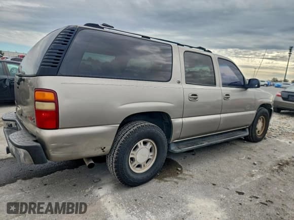 ✅ 2001 GMC Yukon XL SLT • VIN: 3GKFK16T31G167871 • Lot: 95239915. Listed on Copart with Not provided. Free auction sales archive from the USA and detailed vehicle history report at DreamBid. Image 3.