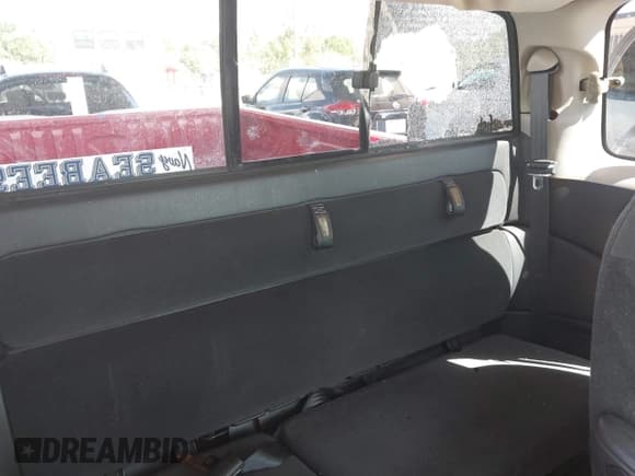 ✅ 2004 Dodge Dakota • VIN: 1D7HG12K74S727008 • Lot: 41690706. Wystawiony na IAAI z przebiegiem 72 924 mil. Bezpłatny archiwum sprzedaży aukcyjnych z USA i szczegółowy raport historii pojazdu na DreamBid. Zdjęcie 8.