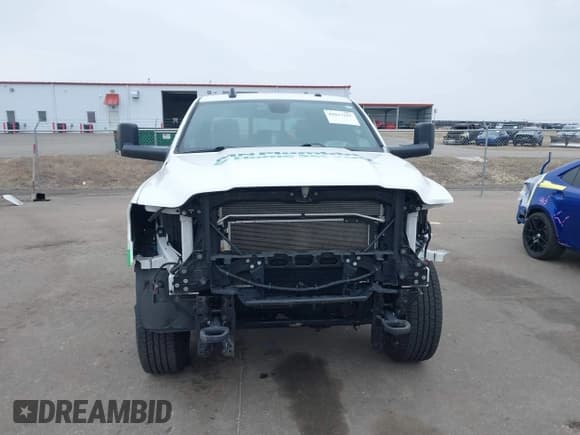 ✅ 2022 Ram 2500 Tradesman • VIN: 3C6UR5CJ2NG126962 • Lot: 42017257. Listed on IAAI with 112,540 mi. Free auction sales archive from the USA and detailed vehicle history report at DreamBid. Image 13.