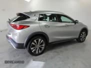 ✅ 2017 Infiniti QX30 Premium • VIN: SJKCH5CR6HA026022 • Лот: 85602675. Опубликован ранее на Copart с пробегом 157 149 миль. Бесплатный доступ к архиву аукционных продаж из США и подробный отчёт об истории автомобиля на DreamBid. Изображение 3.