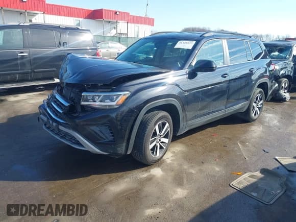 ✅ 2022 Volkswagen Atlas SE • VIN: 1V2LP2CA8NC541150 • Lot: 41440577. Wystawiony na IAAI z przebiegiem 77 028 mil. Bezpłatny archiwum sprzedaży aukcyjnych z USA i szczegółowy raport historii pojazdu na DreamBid. Zdjęcie 2.