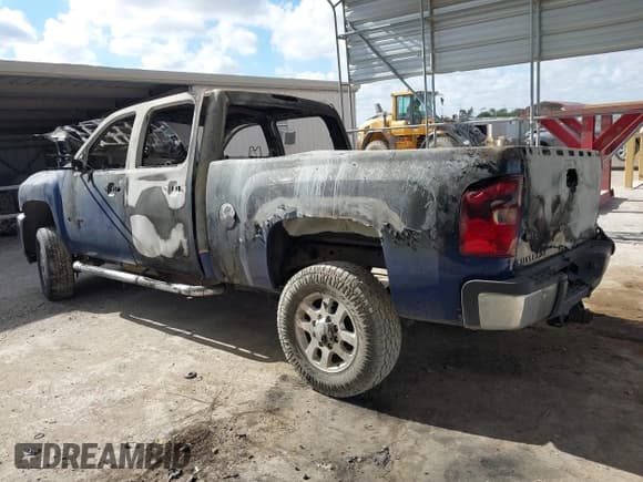 ✅ 2013 Chevrolet Silverado 2500HD LT • VIN: 1GC1KXCG2DF107621 • Лот: 43451311. Опубликован ранее на IAAI с пробегом 175 525 миль. Бесплатный доступ к архиву аукционных продаж из США и подробный отчёт об истории автомобиля на DreamBid. Изображение 3.