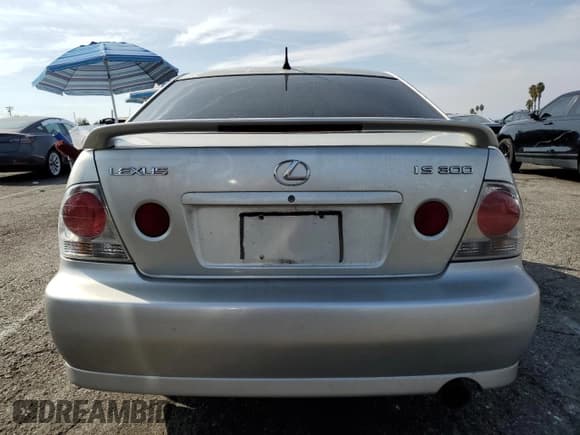 ✅ 2002 Lexus IS 300/350 • VIN: JTHBD192020055797 • Lot: 91185765. Listed on Copart with 253,761 mi. Free auction sales archive from the USA and detailed vehicle history report at DreamBid. Image 6.