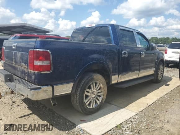 ✅ 2007 Lincoln Mark LT • VIN: 5LTPW16517FJ01932 • Lot: 71717424. Listed on Copart with 202,835 mi. Free auction sales archive from the USA and detailed vehicle history report at DreamBid. Image 3.
