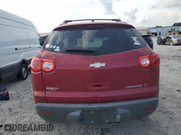 ✅ 2012 Chevrolet Traverse 1LT • VIN: 1GNKRGED6CJ365095 • Lot: 67390994. Wystawiony na Copart z przebiegiem 176 378 mil. Bezpłatny archiwum sprzedaży aukcyjnych z USA i szczegółowy raport historii pojazdu na DreamBid. Zdjęcie 6.