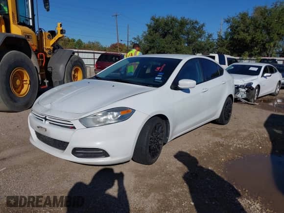 2013 Dodge Dart SXT z VIN 1C3CDFBA5DD211238, wystawiony jako IAAI lot #43589261 z przebiegiem 181 811 mil mil oraz . Historia ofert i sprzedaży dostępna na DreamBid. Obrazek 2.