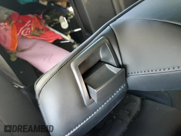 ✅ 2022 Tesla Model 3 Long Range • VIN: 5YJ3E1EB4NF192708 • Lot: 81671035. Wystawiony na Copart z przebiegiem Nie podano. Bezpłatny archiwum sprzedaży aukcyjnych z USA i szczegółowy raport historii pojazdu na DreamBid. Zdjęcie 11.