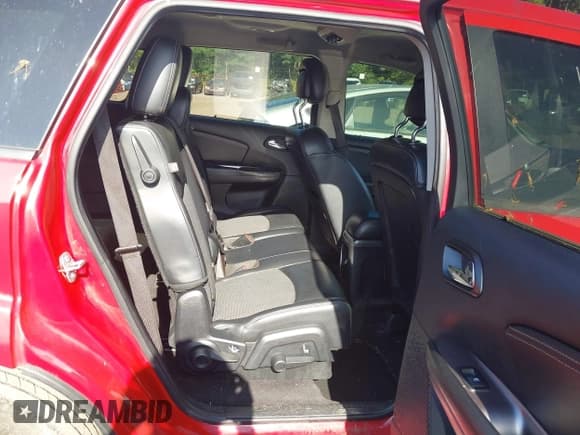 ✅ 2017 Dodge Journey Crossroad Plus • VIN: 3C4PDCGB8HT705493 • Лот: 42497664. Опубликован ранее на IAAI с пробегом 170 556 миль. Бесплатный доступ к архиву аукционных продаж из США и подробный отчёт об истории автомобиля на DreamBid. Изображение 8.