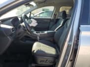 ✅ 2023 Hyundai Santa Fe SEL • VIN: 5NMS2DAJXPH612363 • Lot: 91600105. Wystawiony na Copart z przebiegiem 54 569 mil. Bezpłatny archiwum sprzedaży aukcyjnych z USA i szczegółowy raport historii pojazdu na DreamBid. Zdjęcie 7.