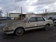 ✅ 1989 Oldsmobile Cutlass • VIN: 1G3AM51W0KG347458 • Lot: 86949074. Wystawiony na Copart z przebiegiem 30 169 mil. Bezpłatny archiwum sprzedaży aukcyjnych z USA i szczegółowy raport historii pojazdu na DreamBid. Zdjęcie 1.