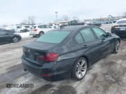 ✅ 2013 BMW 3 Series 328i xDrive • VIN: WBA3B3C59DF537627 • Lot: 43871931. Wystawiony na IAAI z przebiegiem 163 372 mil. Bezpłatny archiwum sprzedaży aukcyjnych z USA i szczegółowy raport historii pojazdu na DreamBid. Zdjęcie 4.