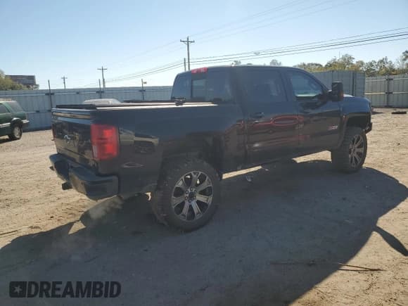 ✅ 2018 Chevrolet Silverado 1500 LTZ • VIN: 3GCUKSEC9JG118927 • Lot: 86516155. Wystawiony na Copart z przebiegiem 190 948 mil. Bezpłatny archiwum sprzedaży aukcyjnych z USA i szczegółowy raport historii pojazdu na DreamBid. Zdjęcie 3.