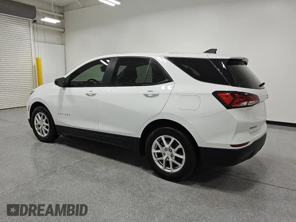 ✅ 2024 Chevrolet Equinox LS • VIN: 3GNAXHEG9RL313138 • Лот: 85662985. Опубликован ранее на Copart с пробегом 21 330 миль. Бесплатный доступ к архиву аукционных продаж из США и подробный отчёт об истории автомобиля на DreamBid. Изображение 2.