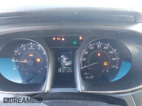 ✅ 2018 Toyota Avalon XLE • VIN: 4T1BK1EB5JU283116 • Lot: 41979113. Wystawiony na IAAI z przebiegiem 83 714 mil. Bezpłatny archiwum sprzedaży aukcyjnych z USA i szczegółowy raport historii pojazdu na DreamBid. Zdjęcie 7.