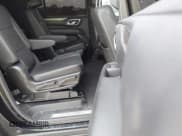 ✅ 2022 Chevrolet Suburban LT • VIN: 1GNSCCKD7NR265722 • Lot: 43502209. Wystawiony na IAAI z przebiegiem 56 391 mil. Bezpłatny archiwum sprzedaży aukcyjnych z USA i szczegółowy raport historii pojazdu na DreamBid. Zdjęcie 8.