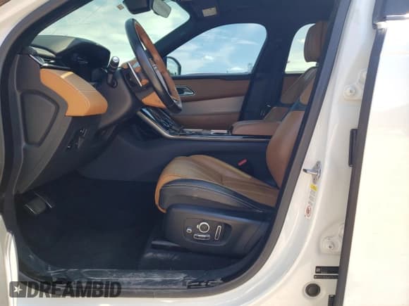 ✅ 2018 Land Rover Range Rover Velar R-Dynamic SE • VIN: SALYL2RN5JA735372 • Лот: 68618495. Опубликован ранее на Copart с пробегом Не указан. Бесплатный доступ к архиву аукционных продаж из США и подробный отчёт об истории автомобиля на DreamBid. Изображение 7.