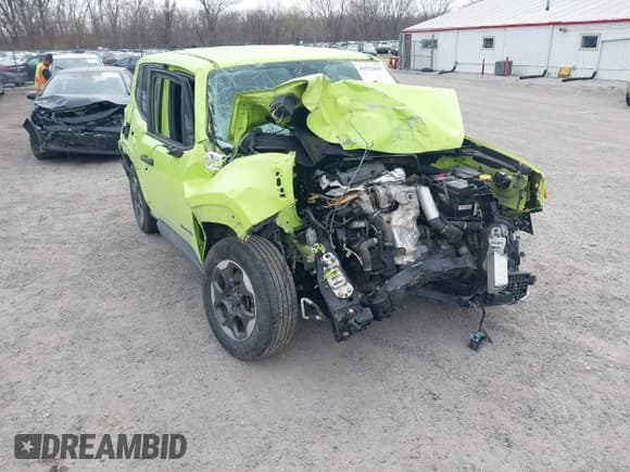 ✅ 2017 Jeep Renegade Sport • VIN: ZACCJAAH6HPG09555 • Lot: 41933847. Wystawiony na IAAI z przebiegiem 100 332 mil. Bezpłatny archiwum sprzedaży aukcyjnych z USA i szczegółowy raport historii pojazdu na DreamBid. Zdjęcie 6.