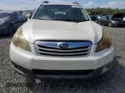 ✅ 2010 Subaru Outback Premium • VIN: 4S4BRCEC2A3348946 • Lot: 75907244. Wystawiony na Copart z przebiegiem 133 226 mil. Bezpłatny archiwum sprzedaży aukcyjnych z USA i szczegółowy raport historii pojazdu na DreamBid. Zdjęcie 5.