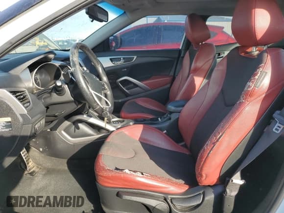 ✅ 2012 Hyundai Veloster w/Gray Int • VIN: KMHTC6AD9CU048551 • Lot: 83871604. Wystawiony na Copart z przebiegiem 186 146 mil. Bezpłatny archiwum sprzedaży aukcyjnych z USA i szczegółowy raport historii pojazdu na DreamBid. Zdjęcie 7.