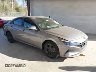 2022 Hyundai Elantra Blue с VIN KMHLM4AJXNU023927, выставлен на аукционе IAAI как лот 43314042 с пробегом 55 870 миль миль и . История ставок и продаж доступна на DreamBid. Изображение 1.
