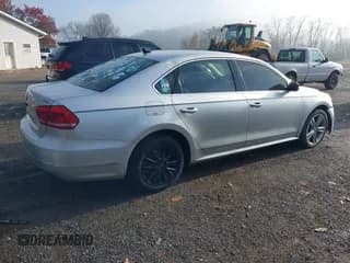 ✅ 2014 Volkswagen Passat SEL Premium • VIN: 1VWCS7A31EC056640 • Lot: 43719361. Wystawiony na IAAI z przebiegiem 192 974 mil. Bezpłatny archiwum sprzedaży aukcyjnych z USA i szczegółowy raport historii pojazdu na DreamBid. Zdjęcie 4.