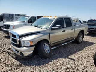 2005 Dodge 3500 SLT z VIN 3D7LS38C35G845084, wystawiony jako Copart lot #60475135 z przebiegiem 129 278 mil mil oraz Szkoda całkowita • Salvage title. Historia ofert i sprzedaży dostępna na DreamBid. Obrazek 1.