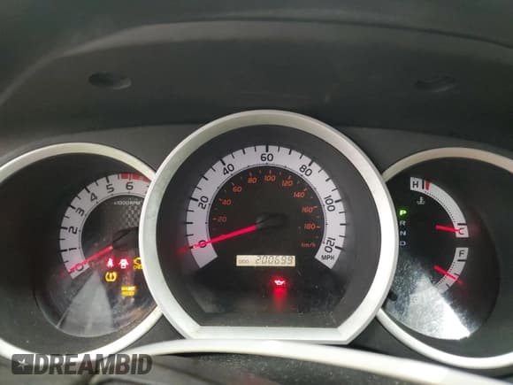 ✅ 2015 Toyota Tacoma • VIN: 5TFTX4CN3FX057848 • Lot: 93702595. Wystawiony na Copart z przebiegiem 200 699 mil. Bezpłatny archiwum sprzedaży aukcyjnych z USA i szczegółowy raport historii pojazdu na DreamBid. Zdjęcie 9.