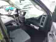 2024 Ram 1500 SLT z VIN 1C6RR6GG9RS135957, wystawiony jako IAAI lot #42376753 z przebiegiem 28 240 mil mil oraz . Historia ofert i sprzedaży dostępna na DreamBid. Obrazek 5.