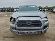 ✅ 2019 Toyota Tacoma SR5 • VIN: 5TFAZ5CN1KX080076 • Лот: 94873045. Опубликован ранее на Copart с пробегом 63 387 миль. Бесплатный доступ к архиву аукционных продаж из США и подробный отчёт об истории автомобиля на DreamBid. Изображение 5.