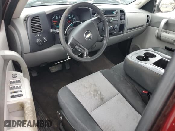 ✅ 2009 Chevrolet Silverado 1500 Work Truck • VIN: 1GCEC19C99Z129315 • Lot: 44329635. Wystawiony na Copart z przebiegiem 171 021 mil. Bezpłatny archiwum sprzedaży aukcyjnych z USA i szczegółowy raport historii pojazdu na DreamBid. Zdjęcie 8.