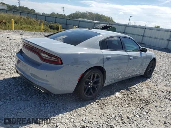 ✅ 2020 Dodge Charger SXT • VIN: 2C3CDXBG9LH195864 • Lot: 84933885. Wystawiony na Copart z przebiegiem 117 589 mil. Bezpłatny archiwum sprzedaży aukcyjnych z USA i szczegółowy raport historii pojazdu na DreamBid. Zdjęcie 3.
