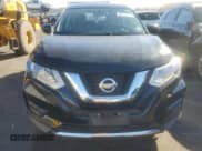✅ 2017 Nissan Rogue S • VIN: KNMAT2MT9HP539103 • Lot: 89934575. Wystawiony na Copart z przebiegiem 146 105 mil. Bezpłatny archiwum sprzedaży aukcyjnych z USA i szczegółowy raport historii pojazdu na DreamBid. Zdjęcie 5.