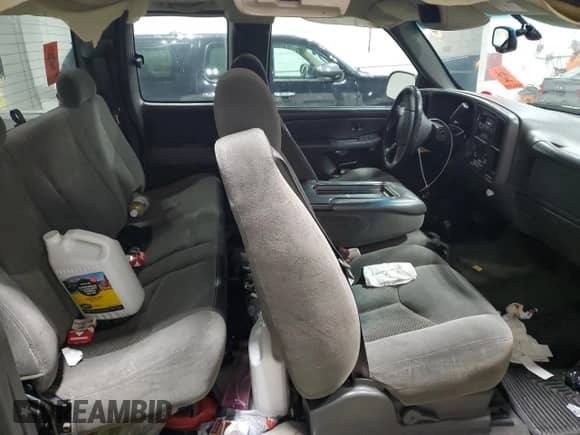 ✅ 2005 Chevrolet Silverado 1500 LS • VIN: 1GCEK19V05Z305800 • Lot: 86966714. Wystawiony na Copart z przebiegiem 340 587 mil mil. Skorzystaj z bezpłatnego archiwum sprzedaży aukcyjnych z USA i zobacz szczegółowy raport historii pojazdu na DreamBid. Zdjęcie 10.