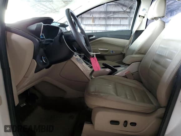 ✅ 2015 Ford C-Max SEL • VIN: 1FADP5CU9FL121874 • Lot: 50589915. Wystawiony na Copart z przebiegiem 84 585 mil. Bezpłatny archiwum sprzedaży aukcyjnych z USA i szczegółowy raport historii pojazdu na DreamBid. Zdjęcie 7.