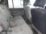 ✅ 2006 Jeep Commander • VIN: 1J8HH48N96C226265 • Лот: 41734559. Опубликован ранее на IAAI с пробегом 165 673 миль. Бесплатный доступ к архиву аукционных продаж из США и подробный отчёт об истории автомобиля на DreamBid. Изображение 8.