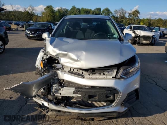 ✅ 2020 Chevrolet Trax LS • VIN: KL7CJNSB2LB310310 • Lot: 82141975. Listed on Copart with Not provided. Free auction sales archive from the USA and detailed vehicle history report at DreamBid. Image 5.