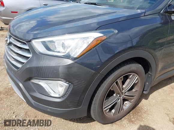 ✅ 2014 Hyundai Santa Fe Limited • VIN: KM8SR4HF1EU085117 • Лот: 42593744. Опубликован ранее на IAAI с пробегом 126 183 миль. Бесплатный доступ к архиву аукционных продаж из США и подробный отчёт об истории автомобиля на DreamBid. Изображение 6.