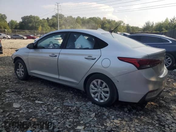 2018 Hyundai Accent SEL z VIN 3KPC24A36JE020236, wystawiony jako Copart lot #69601544 z przebiegiem 147 076 mil mil oraz Czysty tytuł • Clean title. Historia ofert i sprzedaży dostępna na DreamBid. Obrazek 2.