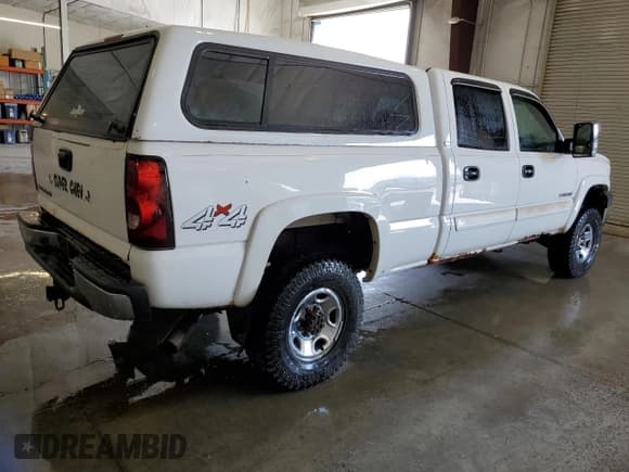 ✅ 2005 Chevrolet Silverado 2500HD LS • VIN: 1GCHK23U35F858915 • Лот: 69468365. Опубликован ранее на Copart с пробегом Не указан. Бесплатный доступ к архиву аукционных продаж из США и подробный отчёт об истории автомобиля на DreamBid. Изображение 3.