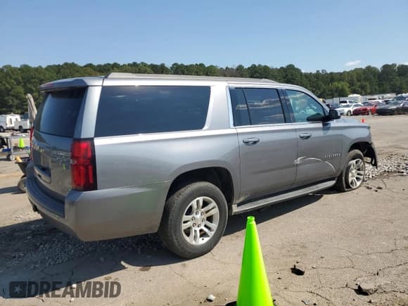 ✅ 2018 Chevrolet Suburban LS • VIN: 1GNSCGKC6JR354626 • Lot: 73721314. Wystawiony na Copart z przebiegiem 127 029 mil. Bezpłatny archiwum sprzedaży aukcyjnych z USA i szczegółowy raport historii pojazdu na DreamBid. Zdjęcie 3.