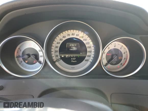 ✅ 2013 Mercedes-Benz C 250 Sport • VIN: WDDGF4HB8DA810007 • Lot: 89888945. Listed on Copart with 160,597 mi. Free auction sales archive from the USA and detailed vehicle history report at DreamBid. Image 9.