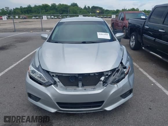 ✅ 2018 Nissan Altima SR • VIN: 1N4AL3AP6JC209306 • Lot: 42813269. Wystawiony na IAAI z przebiegiem 123 617 mil. Bezpłatny archiwum sprzedaży aukcyjnych z USA i szczegółowy raport historii pojazdu na DreamBid. Zdjęcie 12.