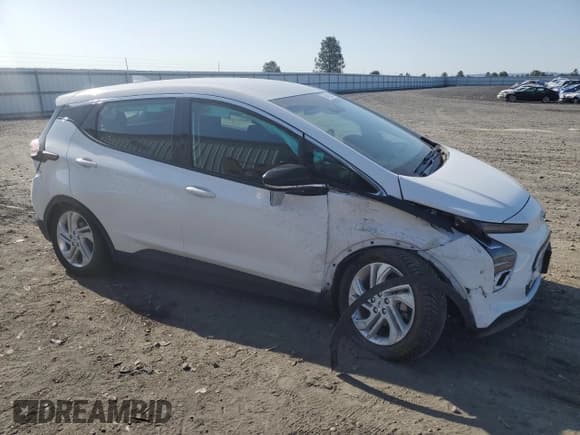 ✅ 2023 Chevrolet Bolt EV 1LT • VIN: 1G1FW6S03P4127748 • Lot: 55466605. Wystawiony na Copart z przebiegiem 10 499 mil. Bezpłatny archiwum sprzedaży aukcyjnych z USA i szczegółowy raport historii pojazdu na DreamBid. Zdjęcie 4.