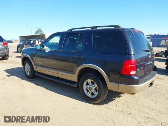 ✅ 2002 Ford Explorer Eddie Bauer • VIN: 1FMZU64W62ZB37029 • Lot: 42318856. Wystawiony na IAAI z przebiegiem 234 087 mil. Bezpłatny archiwum sprzedaży aukcyjnych z USA i szczegółowy raport historii pojazdu na DreamBid. Zdjęcie 3.