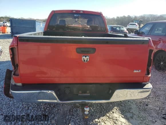 2006 Dodge 1500 ST с VIN 1D7HA18N36J212888, выставлен на аукционе Copart как лот 88696715 с пробегом Не указан миль и Списание • Salvage title. История ставок и продаж доступна на DreamBid. Изображение 6.