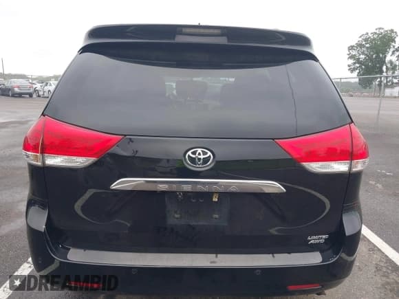 ✅ 2012 Toyota Sienna XLE • VIN: 5TDDK3DC9CS047370 • Lot: 42515932. Wystawiony na IAAI z przebiegiem 132 207 mil. Bezpłatny archiwum sprzedaży aukcyjnych z USA i szczegółowy raport historii pojazdu na DreamBid. Zdjęcie 16.